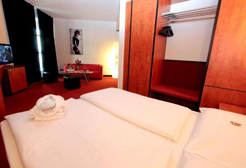 Полулюкс, Ara Hotel Comfort