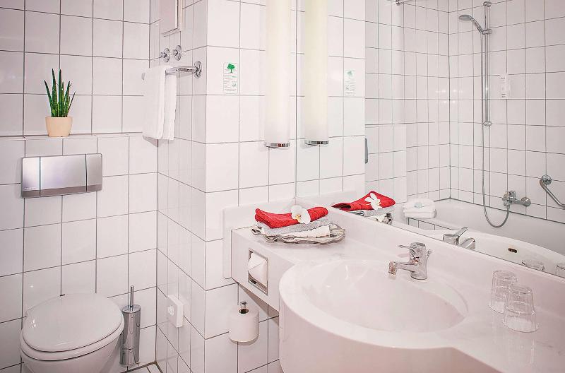 Номер Комфорт, Vienna House Easy By Wyndham Limburg