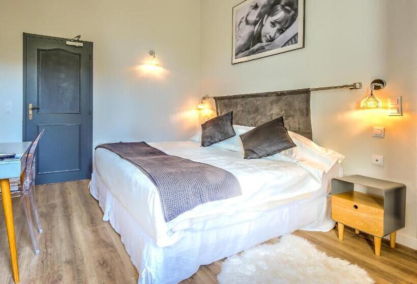 Quarto Prestige, Villa Claudia Hotel Cannes Centre   Parking