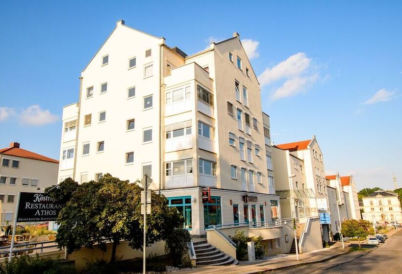 Номер Стандарт Трехместный, Astor