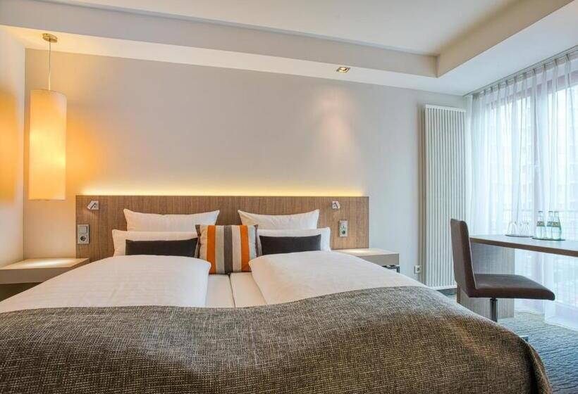 Номер Стандарт, Kommerzhotel Köln