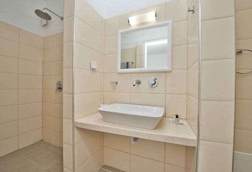 스탠다드 룸 풀장 전망, Caldera View Resort   Adults Only