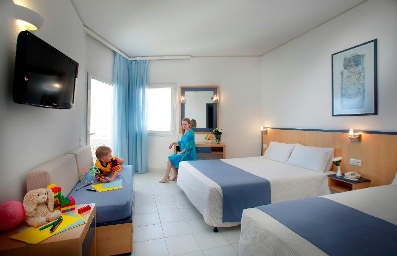 Номер Стандарт Боковой Вид на Море, Atlantica Ocean Beach Resort