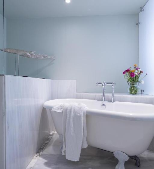 이그제큐티브 스위트 킹침대, Casa Delfino Hotel & Spa