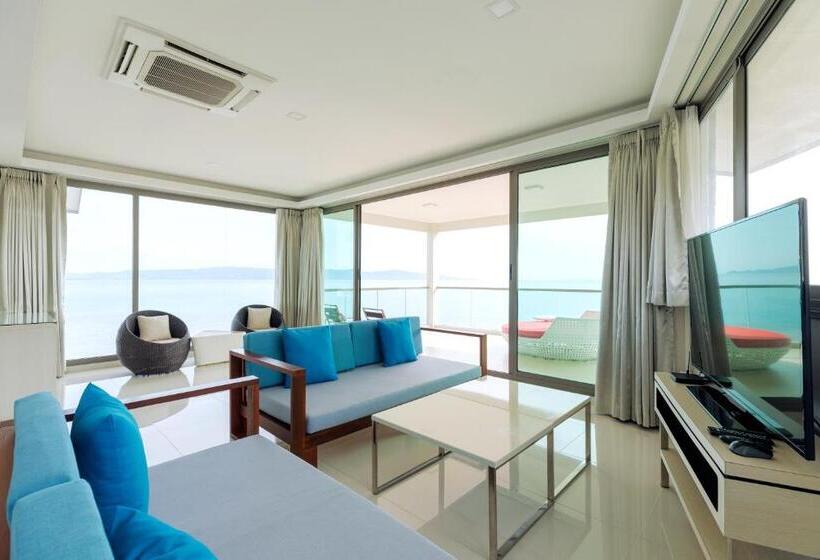 Королевский Люкс, Sunset Beach Club