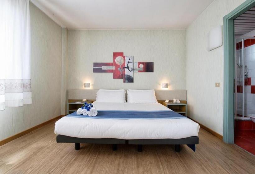 Номер Стандарт Трехместный, Best Western Hotel Residence Italia