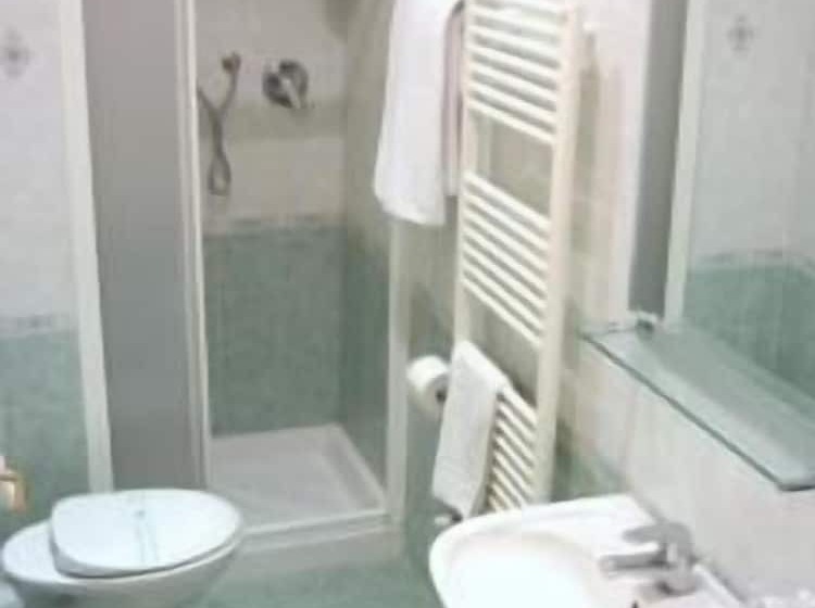 اتاق استاندارد یک نفره, Vi Suites