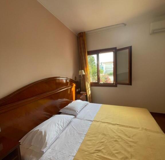 Quarto Estandar, La Lampara