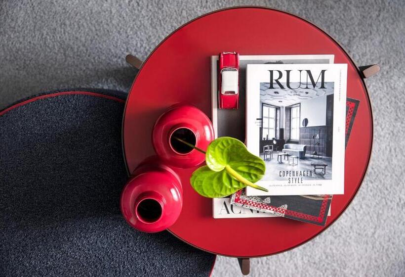 패밀리 스위트, Plaza E De Russie  Relais & Chateaux