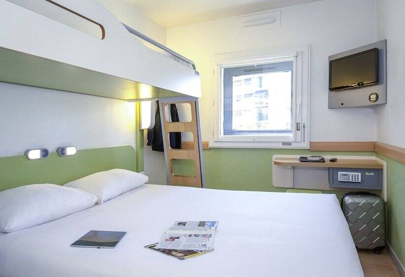 Номер Стандарт, First Inn