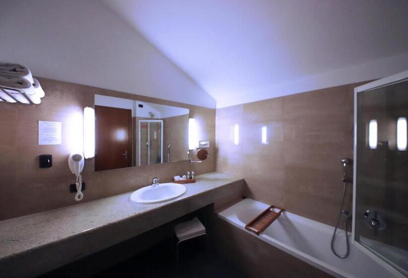 Пентхаус, Monica Hotel Fiera