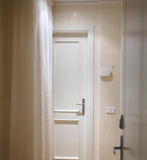 Habitación Superior, Rosabianca