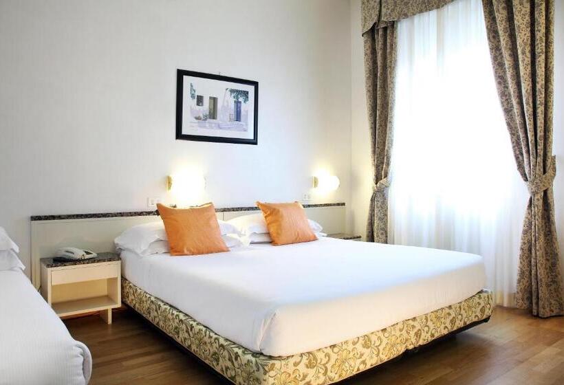 Habitación Triple Estándar, Rosabianca