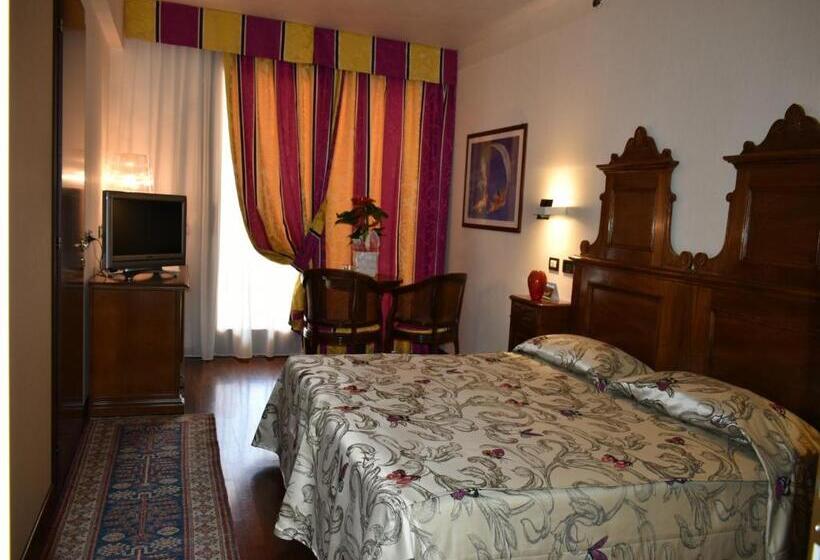 Номер Superior с Балконом, Villa Madrina Lovely And Dynamic