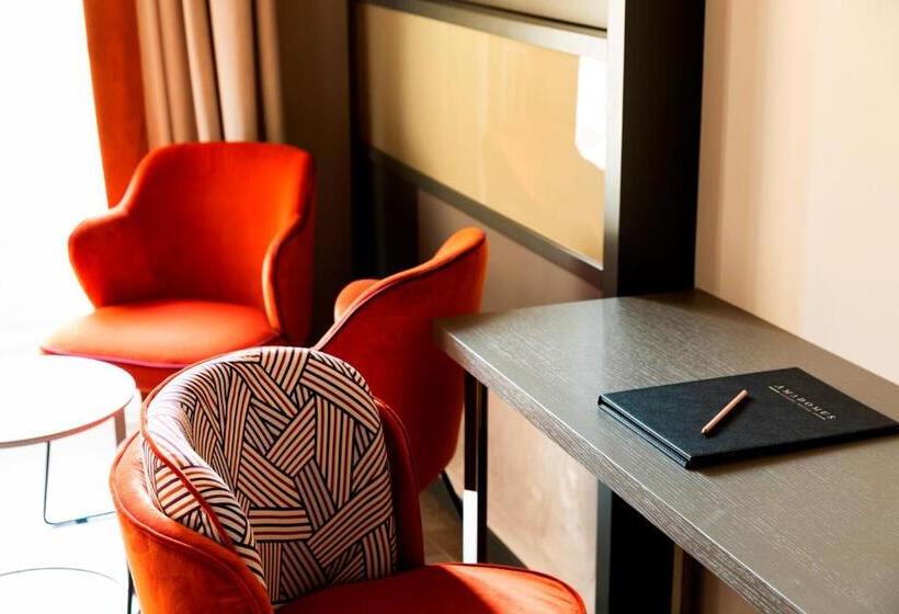 اتاق لوکس, Amadomus Luxury Suites