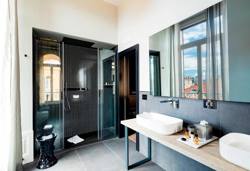 سوییت, Amadomus Luxury Suites
