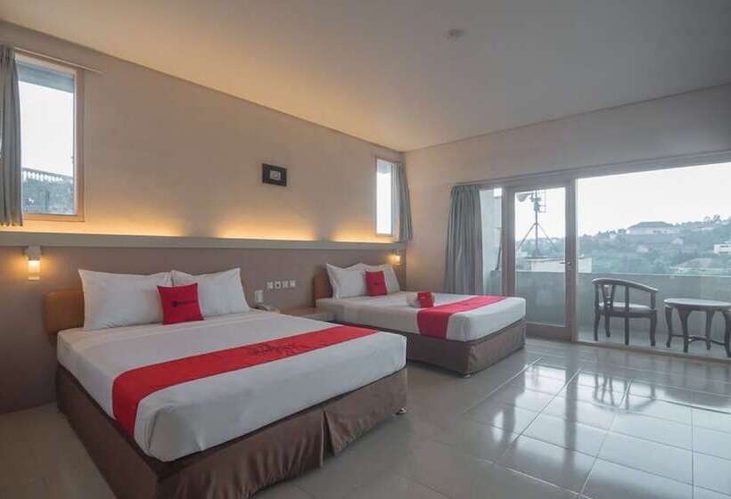 Семейный Номер, Reddoorz Plus Near Kampus Upi Setiabudhi