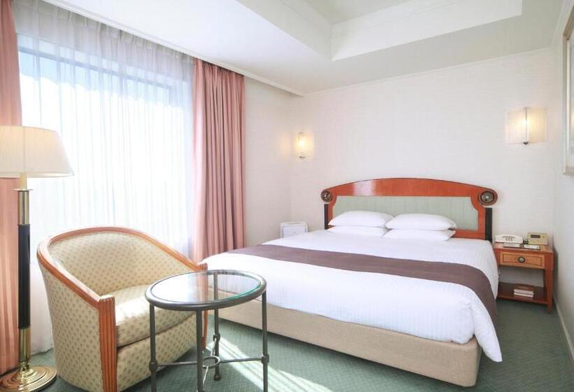 Номер Стандарт, East 21 Tokyo