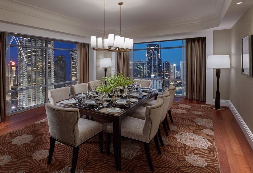 سوئیت کلاب, Mandarin Oriental Kuala Lumpur