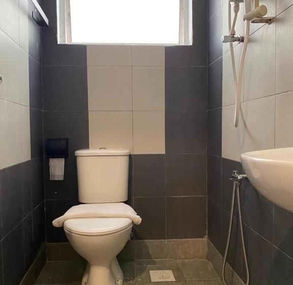 家庭间, V Hotel Johor Bahru