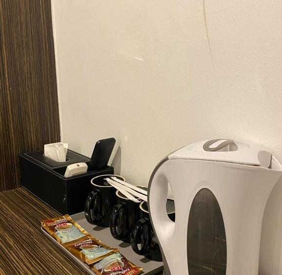 标准三人间, V Hotel Johor Bahru
