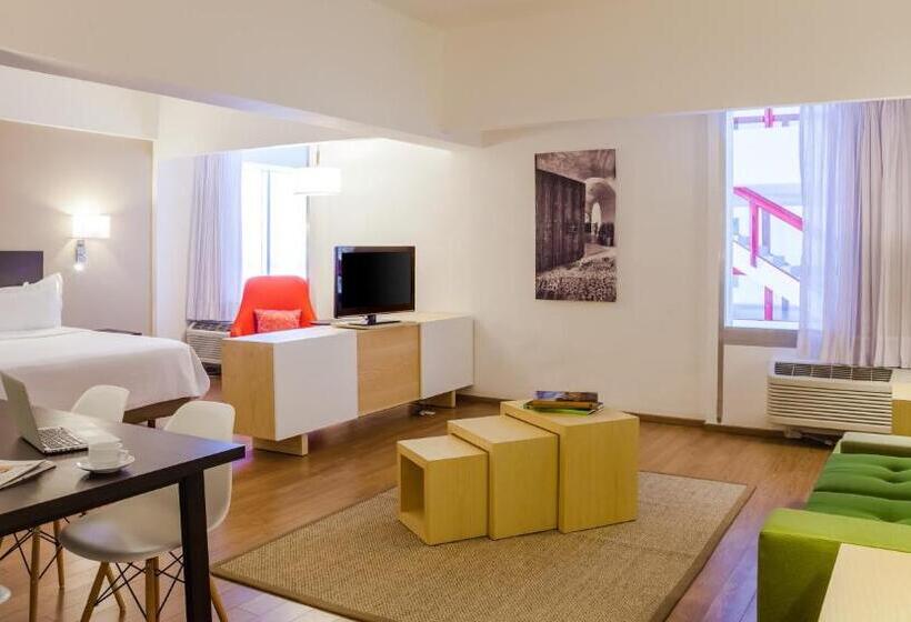 Полулюкс, Fiesta Inn Tlalnepantla