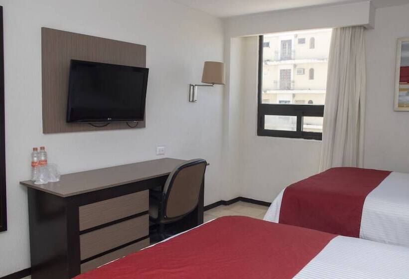 ２ダブルベッドのスタンダードルーム, Ramada Hola Culiacan