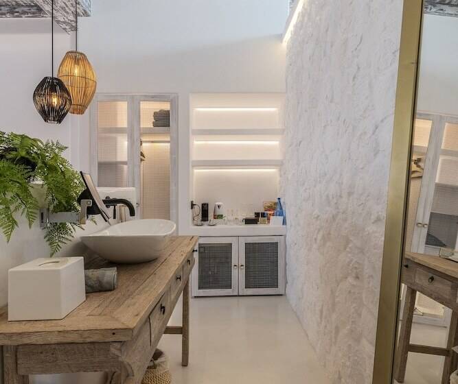 Люкс Вид на Город, The Townhouse Mykonos