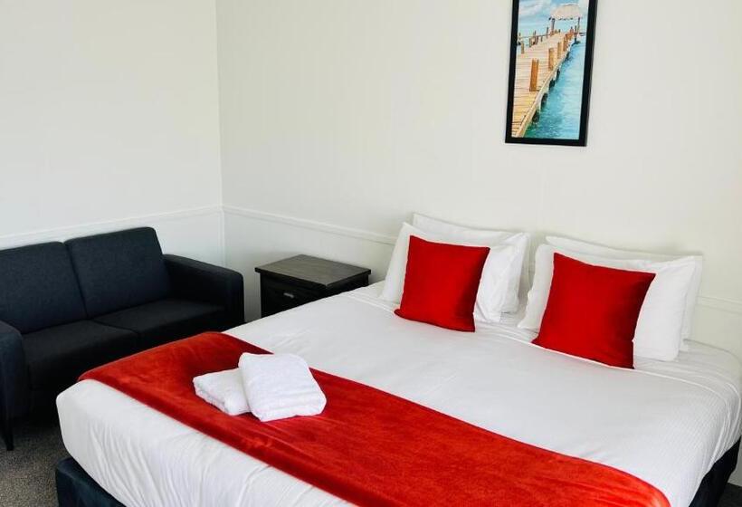 2 Bedroom Apartment, 18th Avenue Thermal Motel
