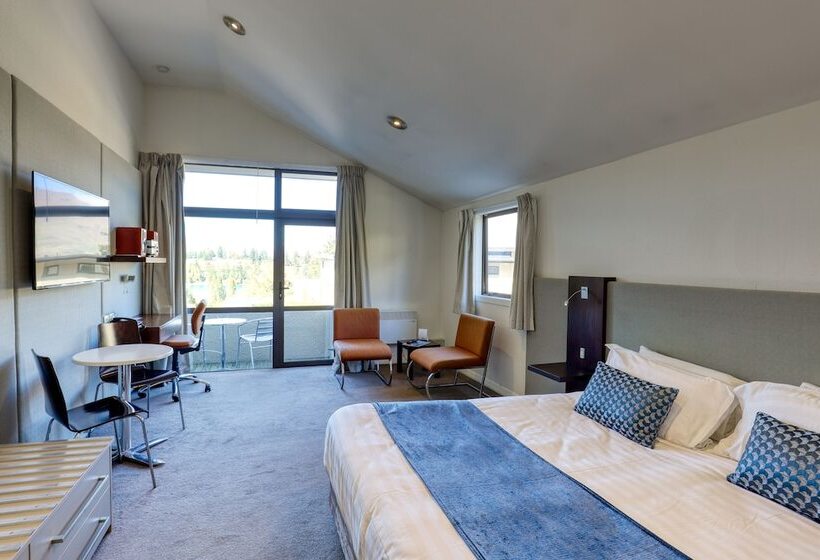 Студия Стандарт, Garden Court Suites & Apartments
