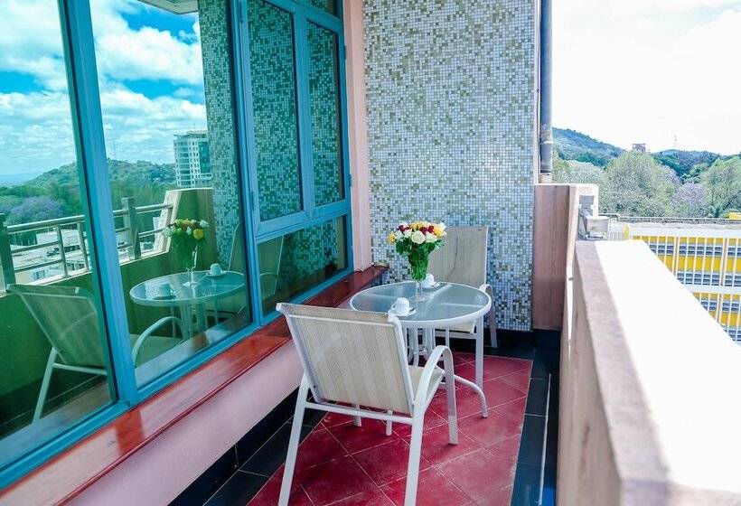 디럭스 스위트, Palace Hotel Arusha