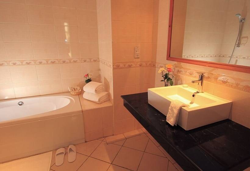 디럭스 스위트, Palace Hotel Arusha