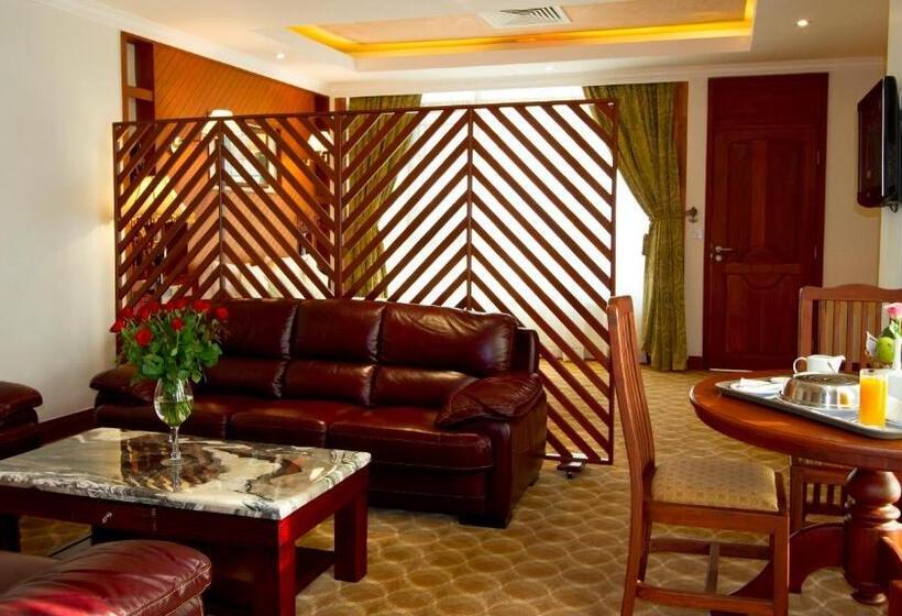 디럭스 스위트, Palace Hotel Arusha