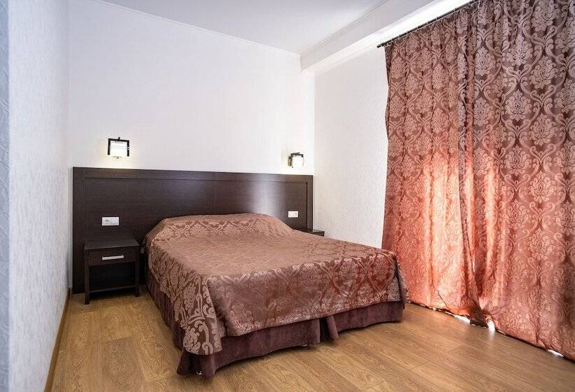 اتاق راحتی, Piano Guesthouse