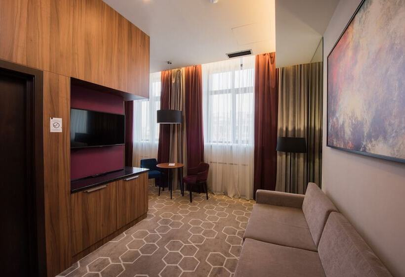 Апартаменты Deluxe 1 Спальня, City Hotel 1905