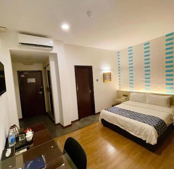 Номер Стандарт, New World Express Motel