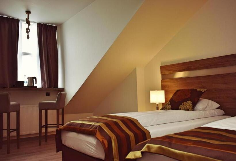 Standard Room, Duus By Keflavik Airport