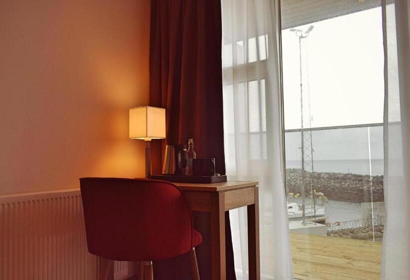 Standard Room Sea View, Duus By Keflavik Airport