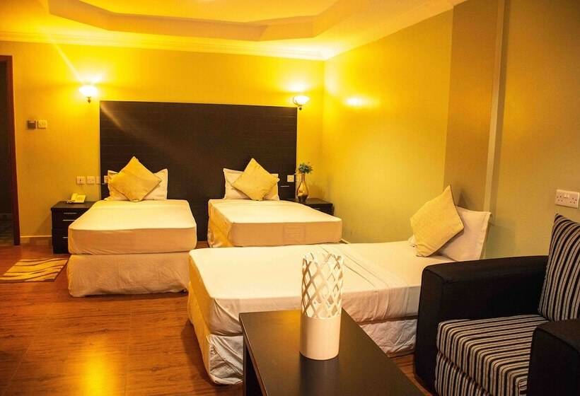 اتاق لوکس سه تخته, Panone Hotel Sakina