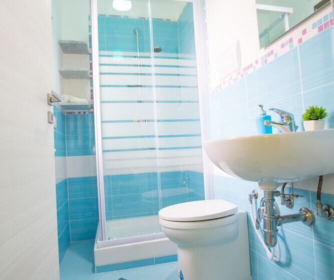 חדר סטנדרט נוף לים עם מרפסת, B&b Pepito