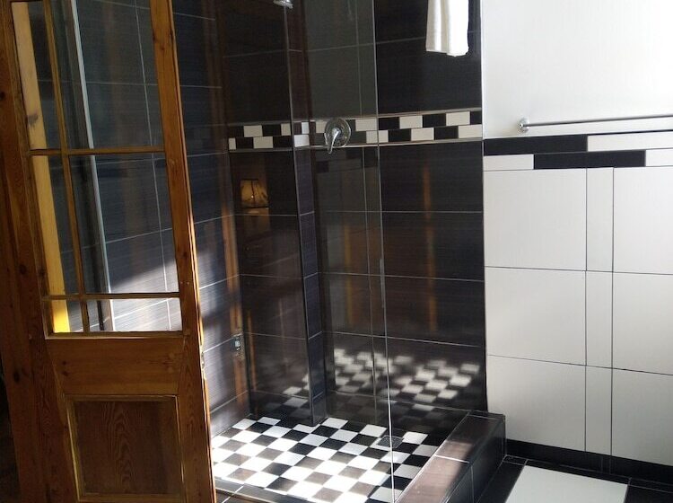 Номер Deluxe, Savoy Hotel Beaufort West