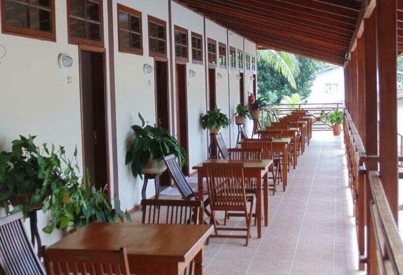 스탠다드 트리플 룸, Pousada E Residencial Villafranca