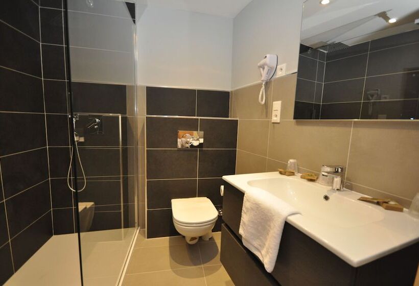 Номер Стандарт Трехместный, Auberge De La Paix