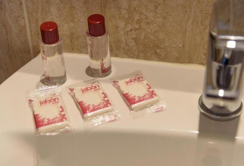 Номер Стандарт Трехместный, Hostal Boutique Beni