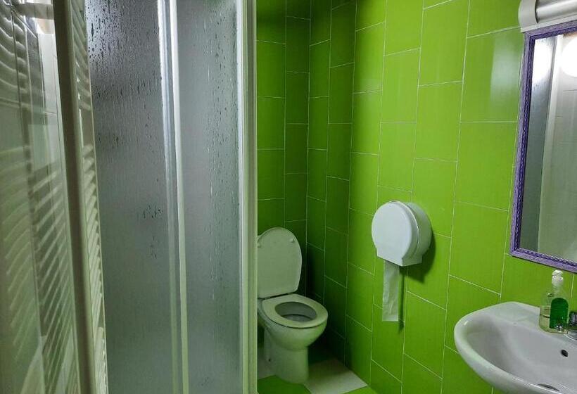 اتاق استاندارد چهار تخته, La Casa De Mi Abuela