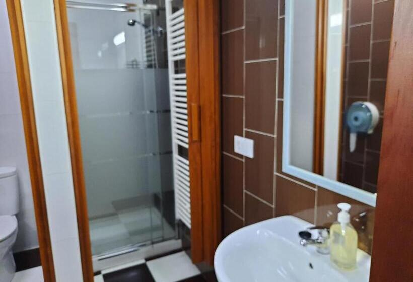 Cama em Quarto Compartilhado, La Casa De Mi Abuela