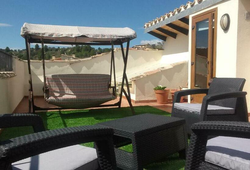 سوئیت با وان آب گرم, Hostal Casa Laure Y Mª Jose