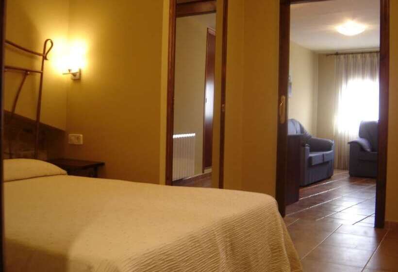 Júnior Suíte com Terraço, Hostal Casa Laure Y Mª Jose