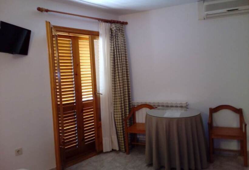 Номер Стандарт, Hostal Lopez