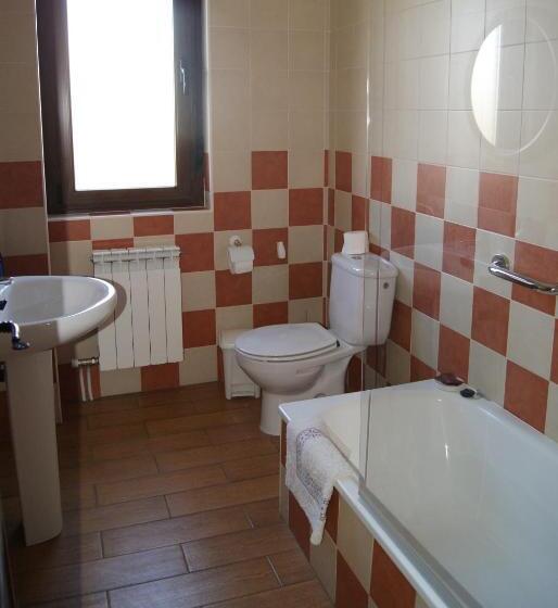 Quarto Triplo Estandar, Casa El Cura